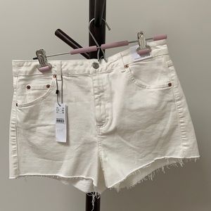SUMMER: Bnwt topshop white mom shorts
